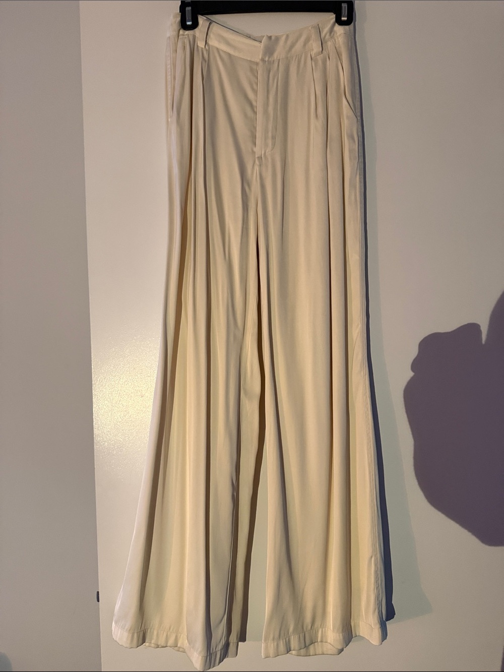 DISSH Rue Wide Leg Cream Pants - Picture 2 of 4